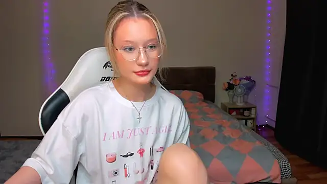 DearLia online show from October 11, 10:23 pm