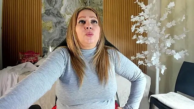 Danna topless online show from February 6, 12:30 pm