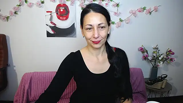 LiluGrants online show from November 5, 7:19 pm