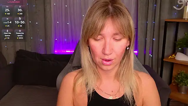 MilaBott online show from April 16, 8:41 pm