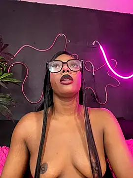 TIFFANYYSTAR online show from December 5, 5:47 pm