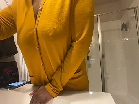 wynterheat online show from March 5, 6:37 pm