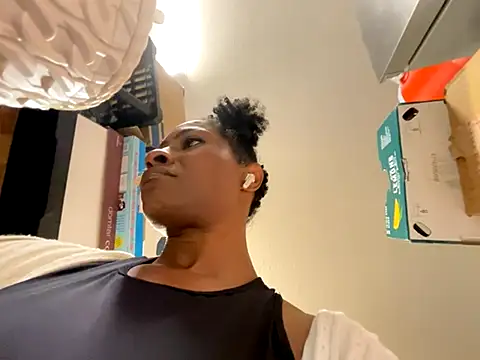 wynterheat online show from November 22, 5:43 am