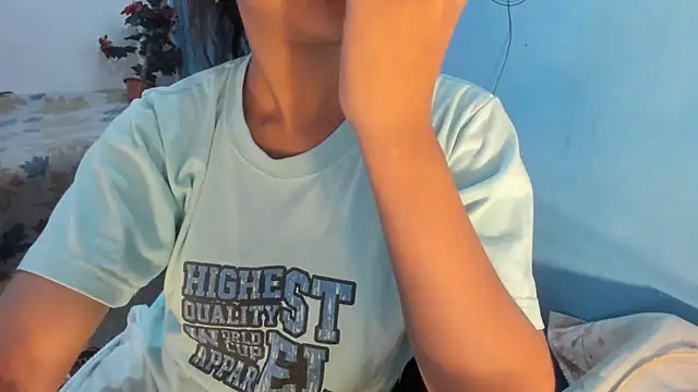 aarjulove online show from March 17, 5:17 pm