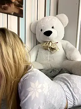 Liya my online show from January 12, 8:47 pm