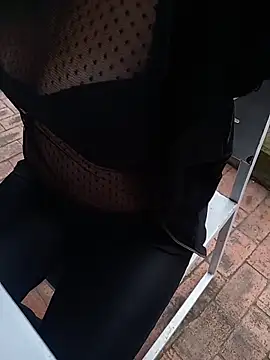 sophie banger online show from April 10, 10:38 pm