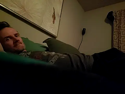 Drewpackn8 online show from September 13, 4:09 am