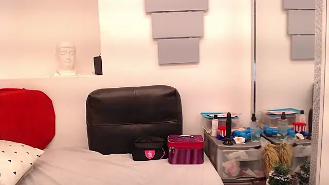 eva twiss online show from January 15, 12:55 pm