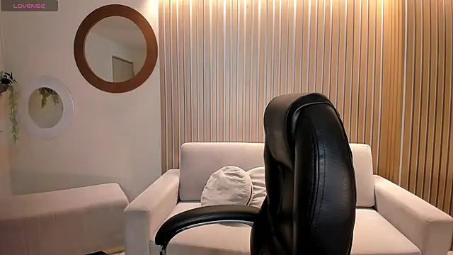 ChloePreston  online show from April 13, 11:44 am