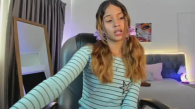 Snapshot of Tamy_edwards chatting on September 9, 8:08 pm Tamy edwards online show from September 9, 8:08 pm