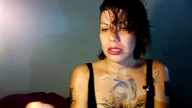 Submersidollx online show from March 26, 12:40 pm