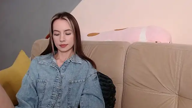 AmbrielHailey online show from November 5, 12:49 am