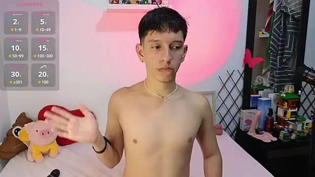 milky  boy  online show from November 14, 4:01 am