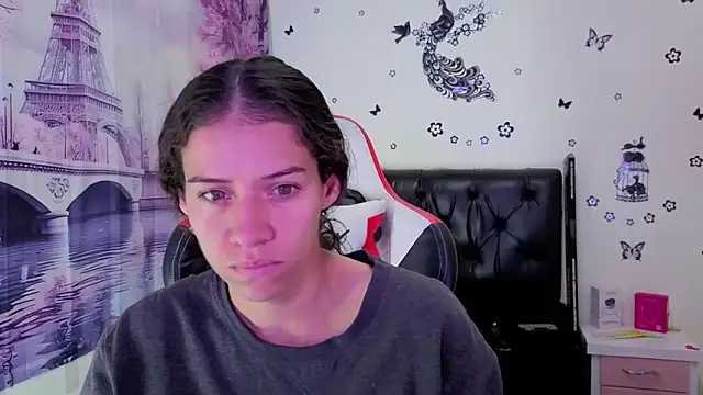 daniela rivasth online show from September 15, 1:08 pm