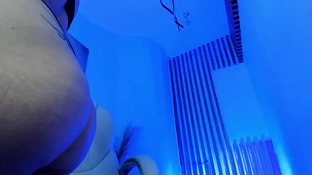 TinaJonnes  online show from October 25, 7:27 am