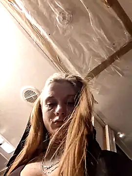 LitLilt online show from April 16, 9:50 pm