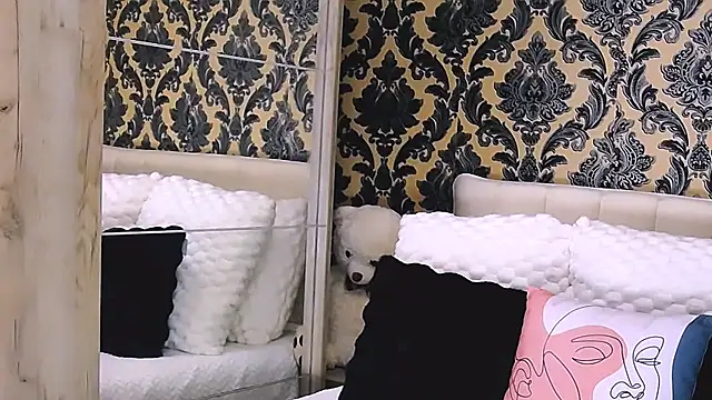 Aly girl1 online show from September 12, 7:29 am