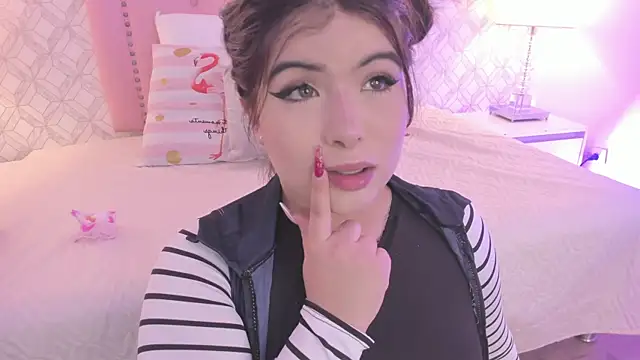 martina rivera  online show from February 26, 12:04 pm