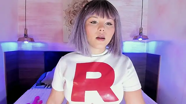 LottiCarter online show from December 5, 2:51 pm