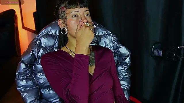  sharlotte777 online show from April 1, 2:14 pm