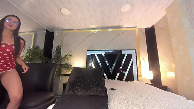 Princess Violett online show from November 28, 3:26 pm