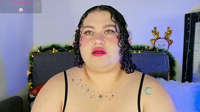 lunitaa0 online show from January 6, 5:11 am