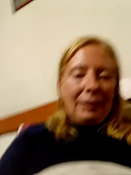 Ladykiss833 online show from April 17, 10:23 pm