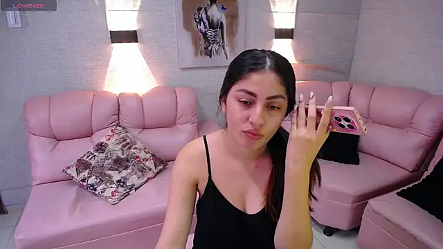 Alaya cute online show from September 25, 9:45 pm