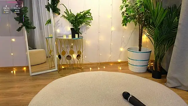  Katie Dierse online show from December 18, 2:11 pm