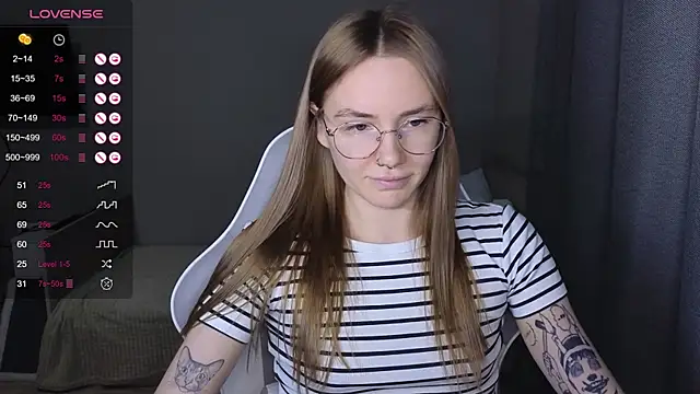 littlevildevil online show from December 15, 11:04 am