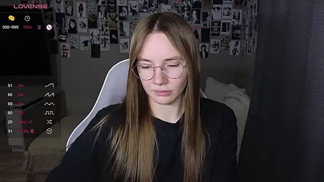 littlevildevil online show from April 27, 11:07 am