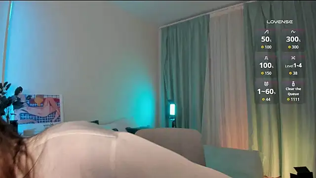 Oh My Dianee online show from November 25, 7:32 am