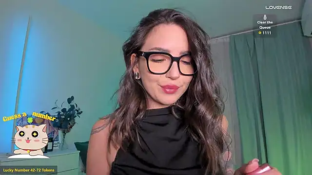 Oh My Dianee online show from February 11, 7:21 am