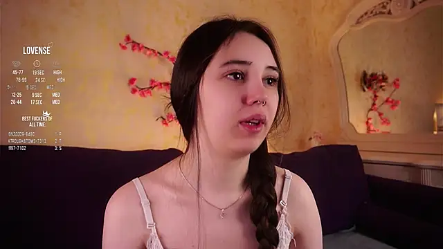 GillianDowdey online show from February 28, 3:39 am