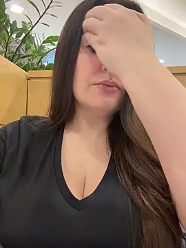 Snapshot of Sophie_Eaton chatting on October 17, 8:23 pm Sophie Eaton online show from October 17, 8:23 pm