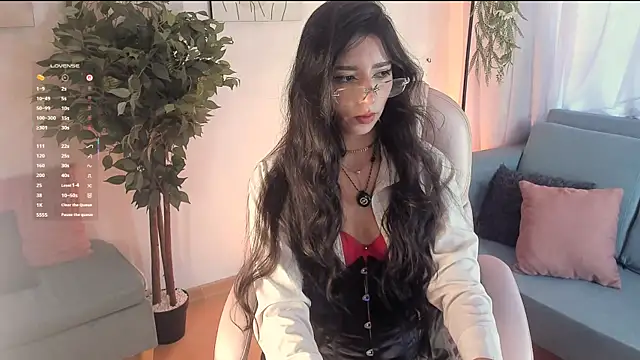 aisha bx online show from November 24, 12:40 pm