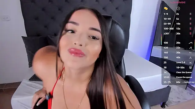 ninfomaria  online show from January 7, 6:44 pm