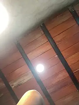 MollySanders    online show from October 4, 1:00 am