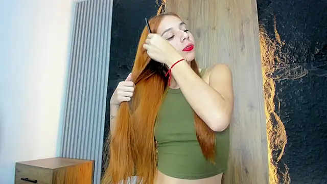 Snapshot of maroly_21 chatting on September 23, 2:10 am maroly 21 online show from September 23, 2:10 am