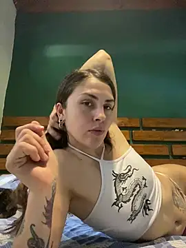 isadelasestrellas online show from February 3, 3:28 pm