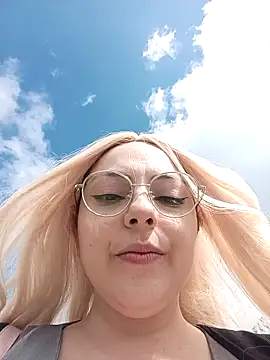 madelaine- online show from March 13, 7:37 pm