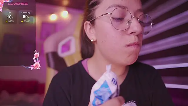 milly kenner online show from December 15, 6:35 pm