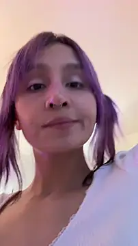 bigbabykiki online show from March 7, 3:19 pm