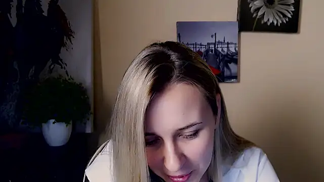  Nicole new online show from June 6, 8:31 am