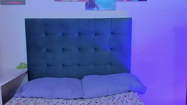 seline wolff online show from November 30, 1:54 am