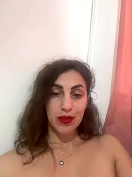 EmaSkyes online show from November 6, 7:47 am