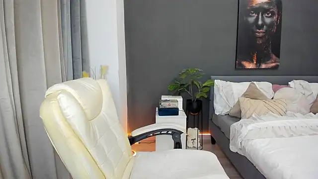 Sonia  Rey online show from February 10, 8:45 pm