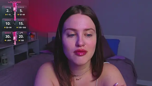  Sarah Soul  online show from April 18, 11:15 pm