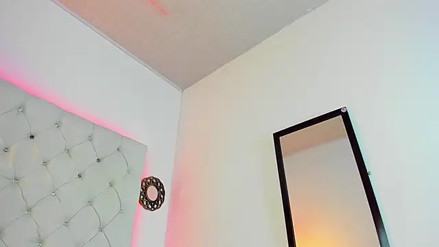 ValeryLovee online show from December 2, 8:48 am