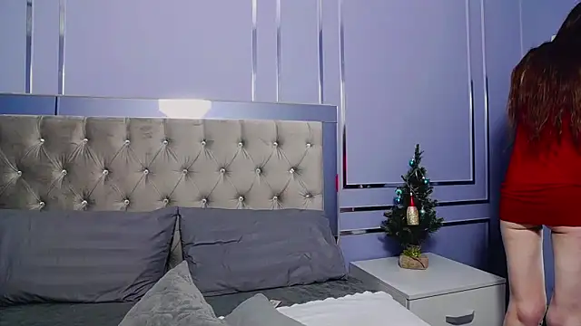 AngelinaWett online show from December 18, 7:24 am